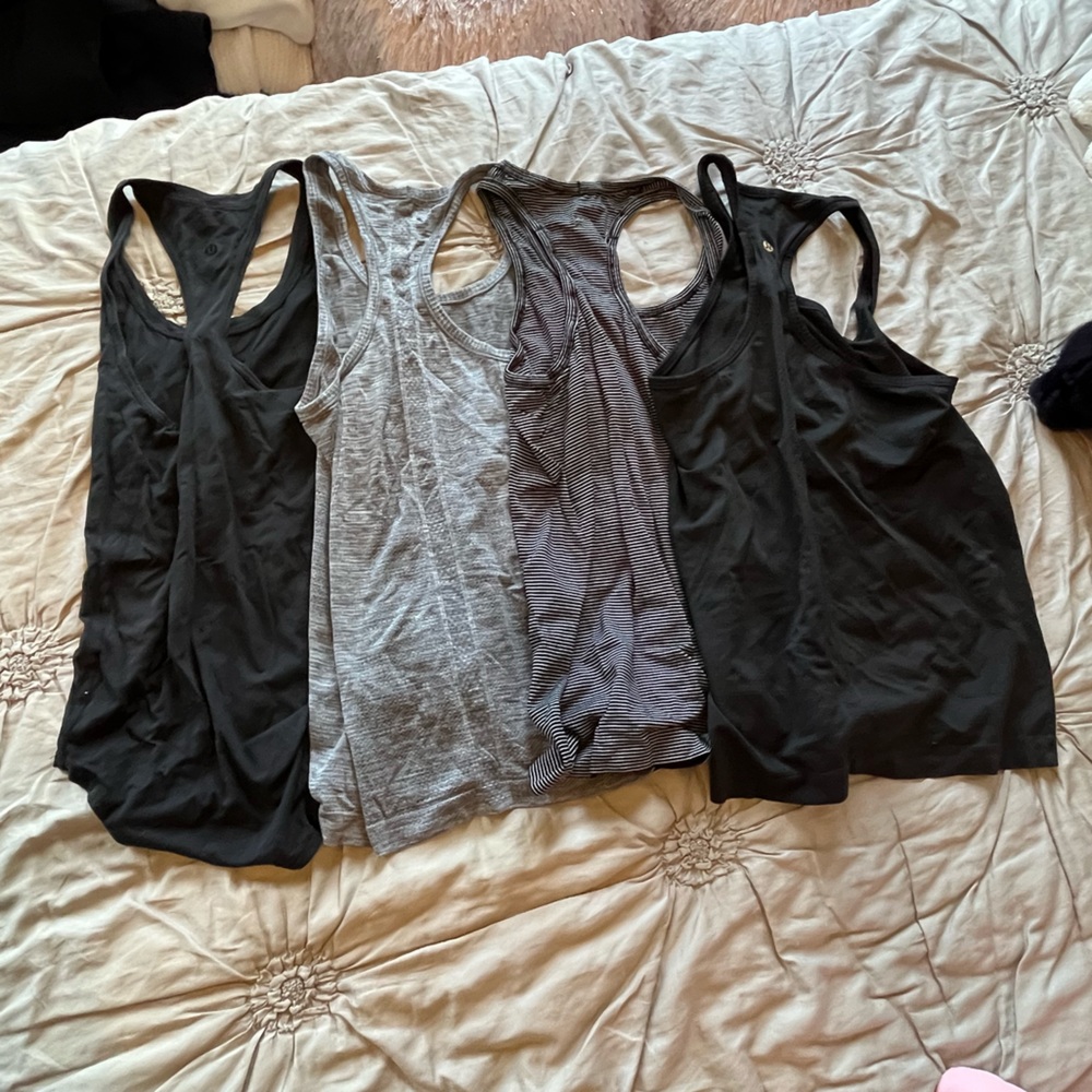 Lululemon tank tops size 6